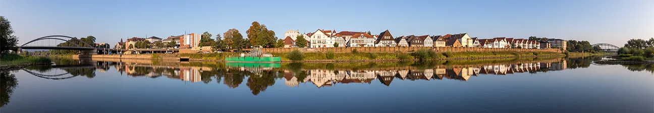 Děvky, šlapky, prostitutky, transky, transsexuálové, shemales, sexuální kluby, dominy v.. minden