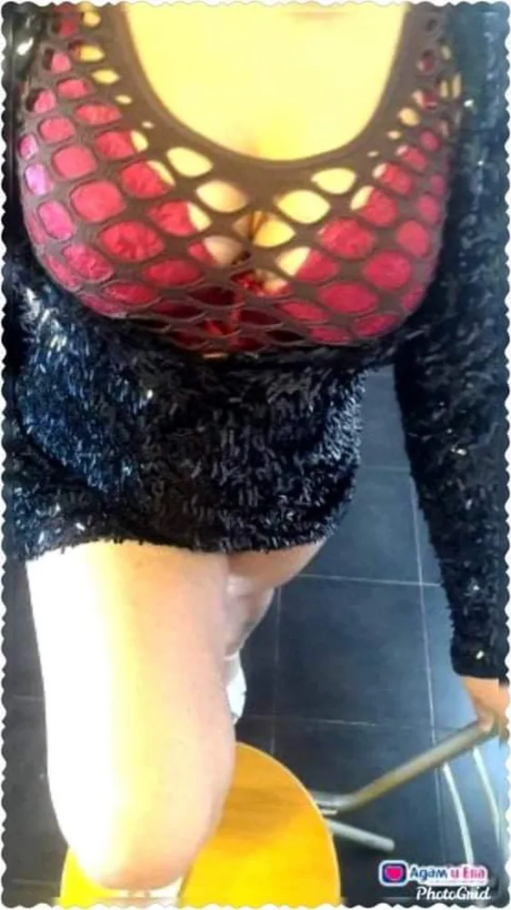 Desi - Mona Roses in Berlin +49 30 83229067 // szex találkozók, szex randi, hobbikurvák, kurvák, prostituáltak, shemale, transzneműek