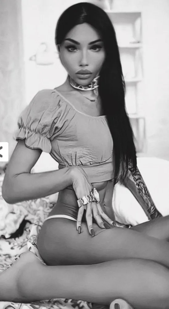 Trans Queen Lilith - Lady Discreet in Berlin +49 30 36759370 // szex találkozók, szex randi, hobbikurvák, kurvák, prostituáltak, shemale, transzneműek