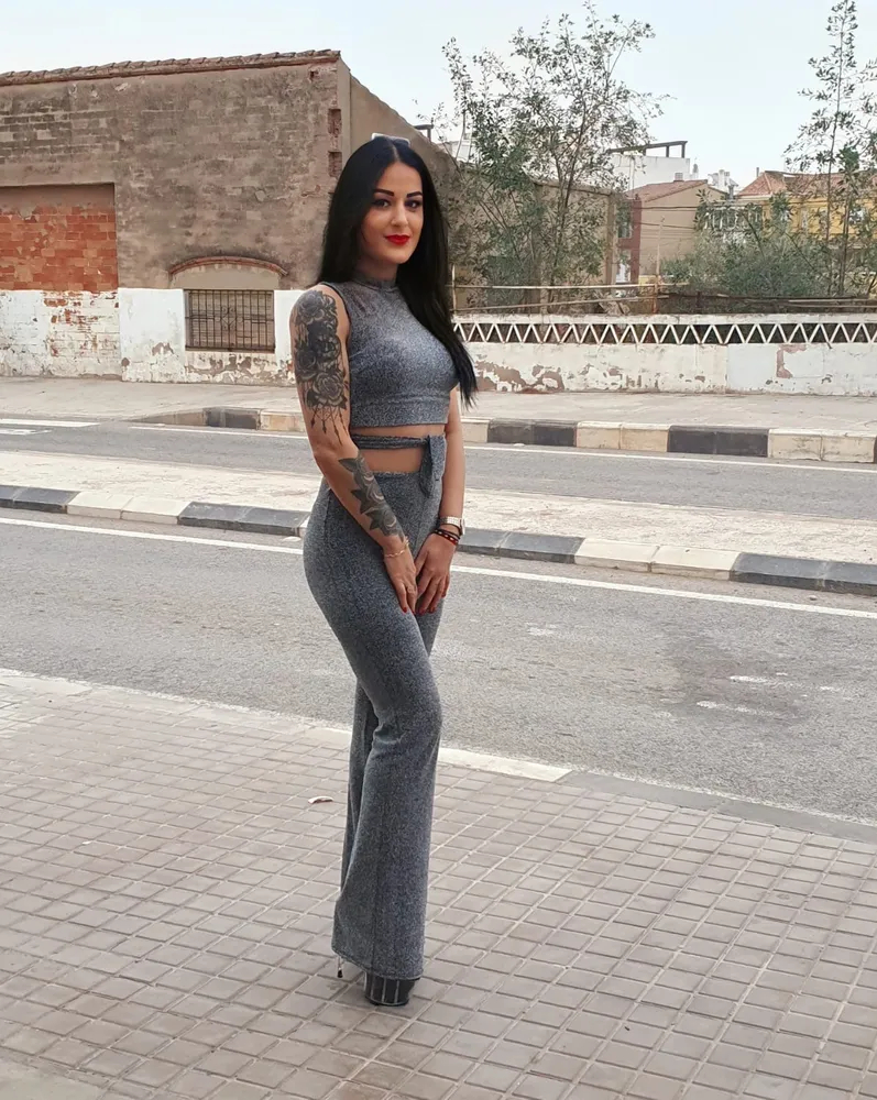 Lady Gloria - Lady Discreet in Berlin +49 30 36759370 // szex találkozók, szex randi, hobbikurvák, kurvák, prostituáltak, shemale, transzneműek