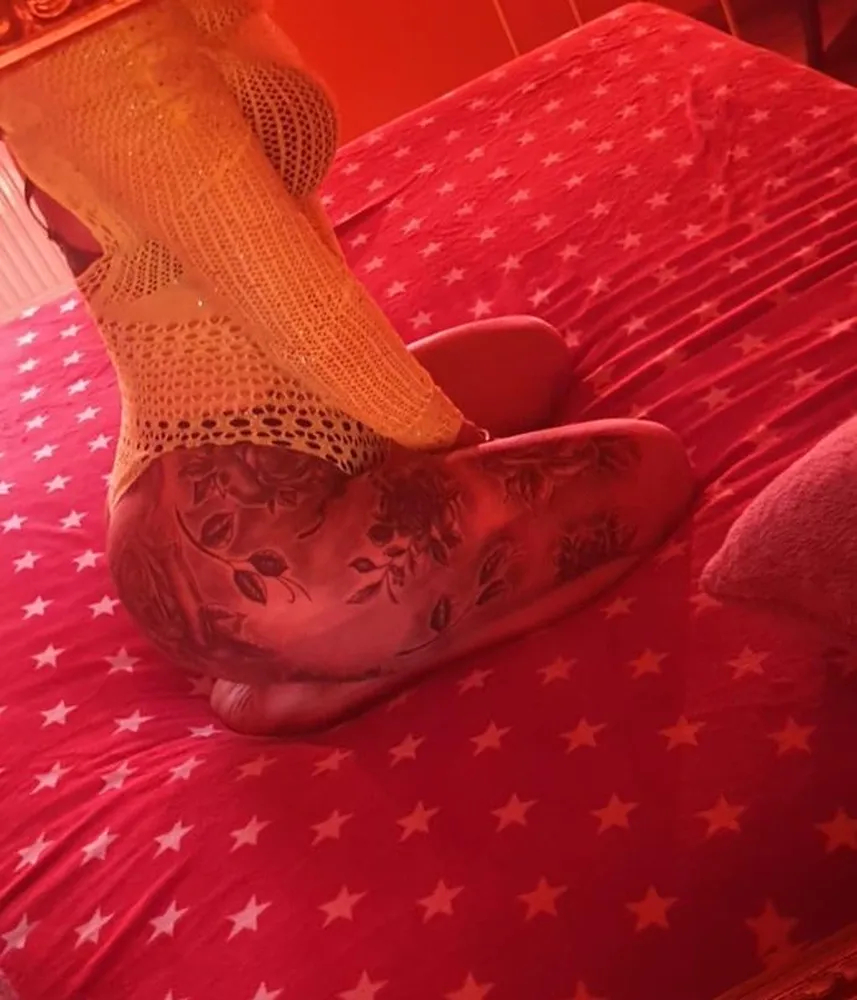 Delia - Lady Discreet in Berlin +49 30 36759370 // szex találkozók, szex randi, hobbikurvák, kurvák, prostituáltak, shemale, transzneműek