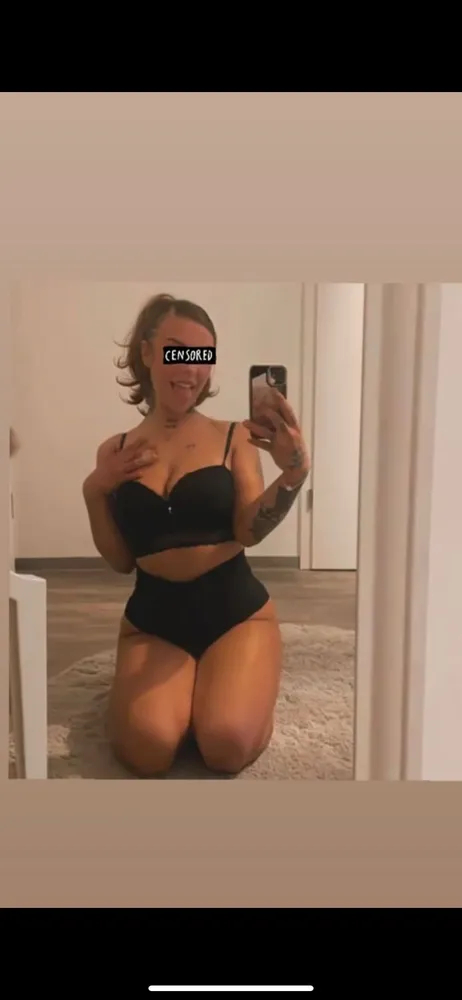Emilia - Lady Discreet in Berlin +49 30 36759370 // szex találkozók, szex randi, hobbikurvák, kurvák, prostituáltak, shemale, transzneműek