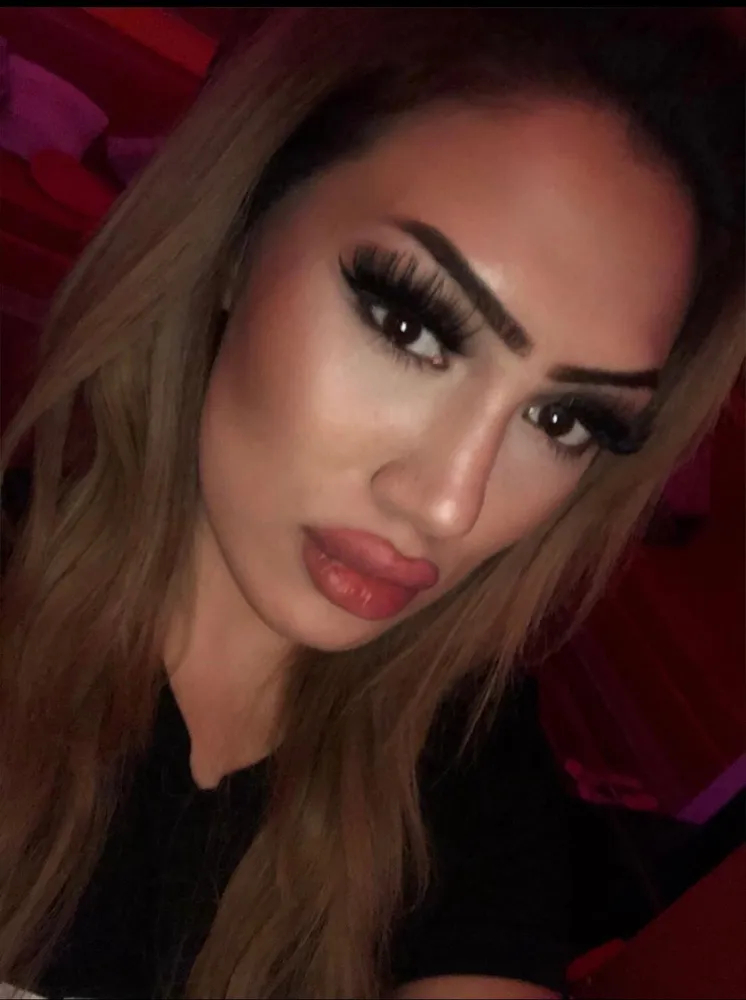 Chanel - Lady Discreet in Berlin +49 30 36759370 // szex találkozók, szex randi, hobbikurvák, kurvák, prostituáltak, shemale, transzneműek