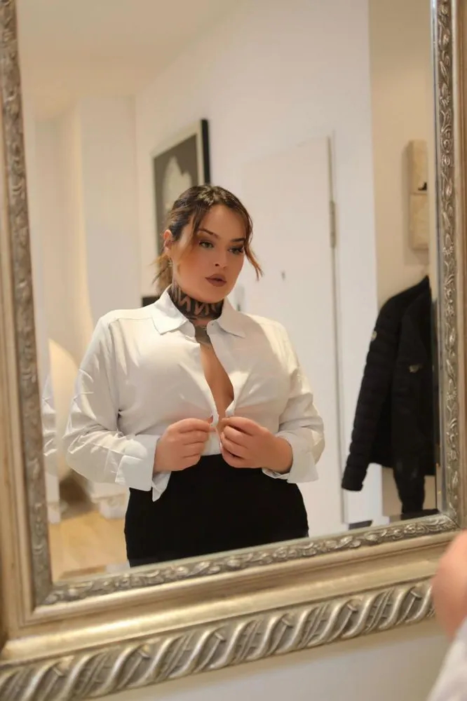 Adriana - Berlin City Girls in Berlin +49 30 57792021 // szex találkozók, szex randi, hobbikurvák, kurvák, prostituáltak, shemale, transzneműek
