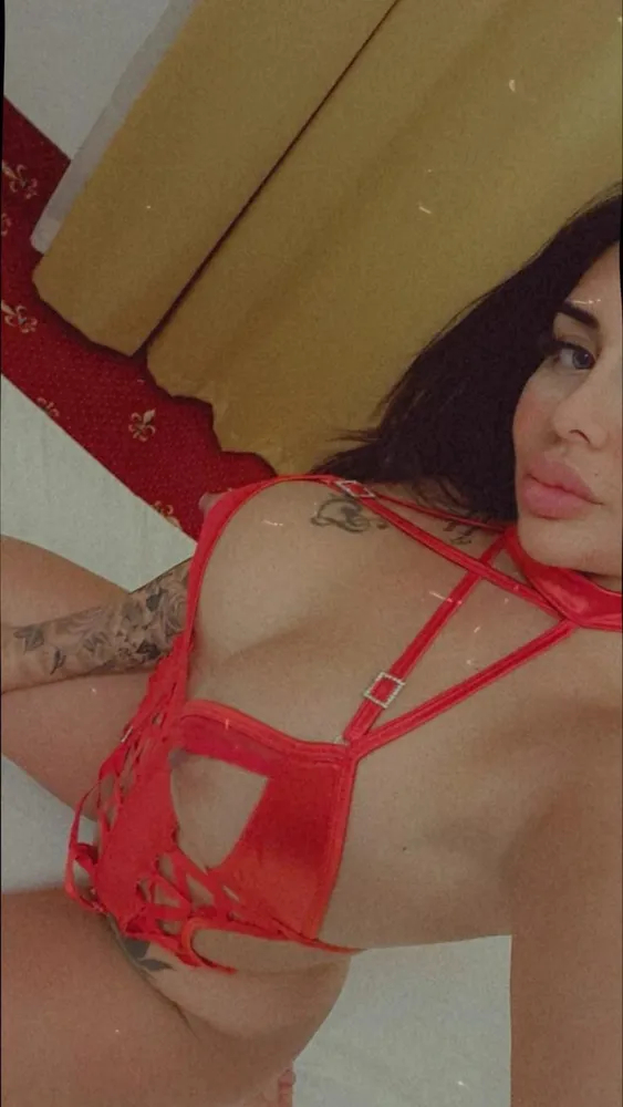 Alina - Berlin City Girls in Berlin +49 30 57792021 // szex találkozók, szex randi, hobbikurvák, kurvák, prostituáltak, shemale, transzneműek