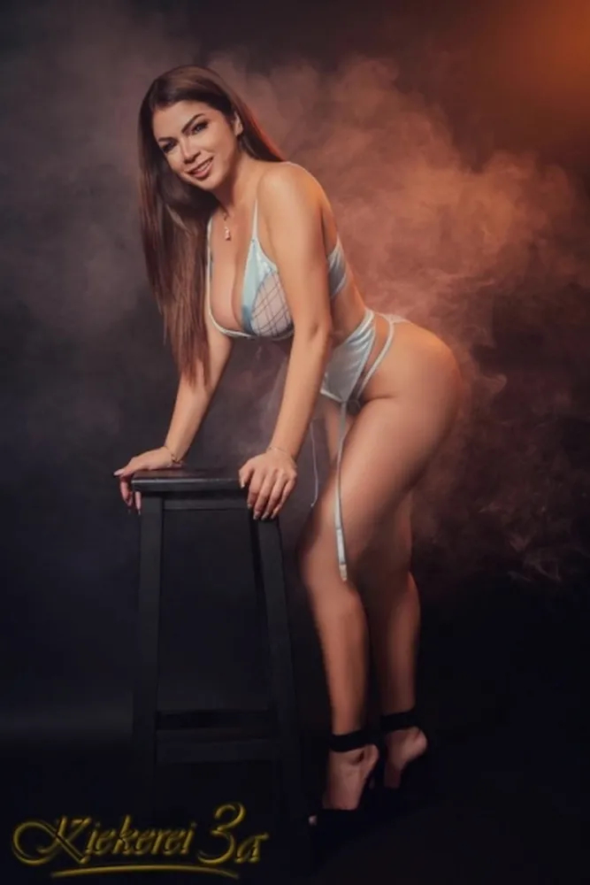 Nicky - Kiekerei 3a v Kirchlengern +49 1522 3373165 // sex schůzky, sex rande, hobby děvky, děvky, prostitutky, shemale, transky