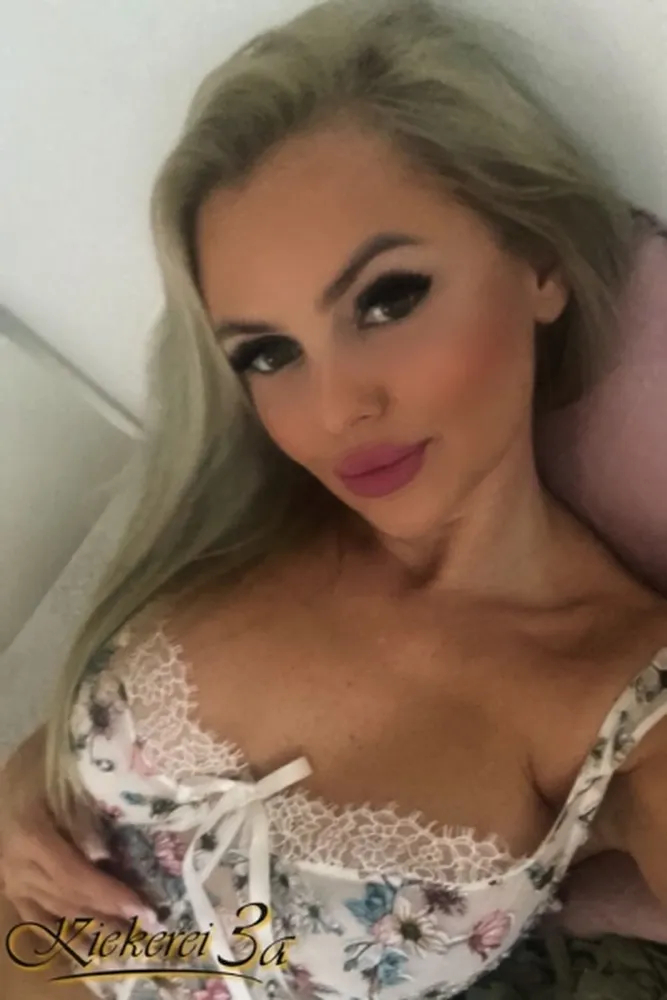 Silvia - Kiekerei 3a v Kirchlengern +49 1522 3373165 // sex schůzky, sex rande, hobby děvky, děvky, prostitutky, shemale, transky