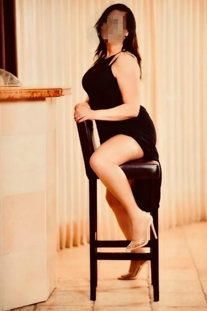 Joyce - Nyloncafe v Frechen +49 173 6815510 // sex schůzky, sex rande, hobby děvky, děvky, prostitutky, shemale, transky