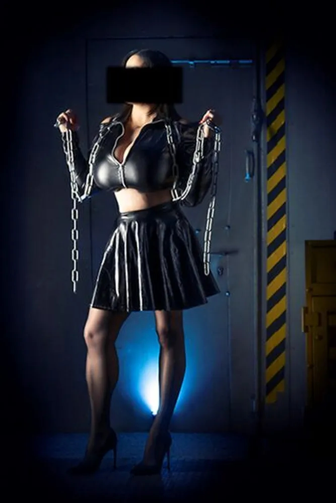 Rebecca - Nyloncafe v Frechen +49 173 6815510 // sex schůzky, sex rande, hobby děvky, děvky, prostitutky, shemale, transky