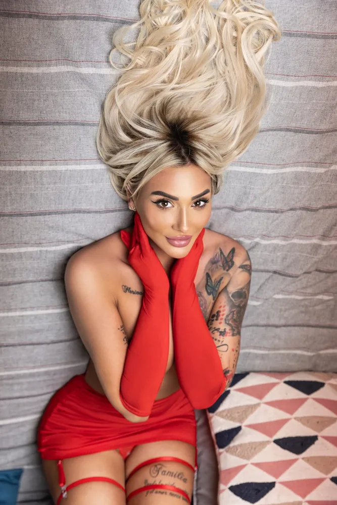 Sofia - Relax Lounge v Aachen +49 1512 9630647 // sex schůzky, sex rande, hobby děvky, děvky, prostitutky, shemale, transky