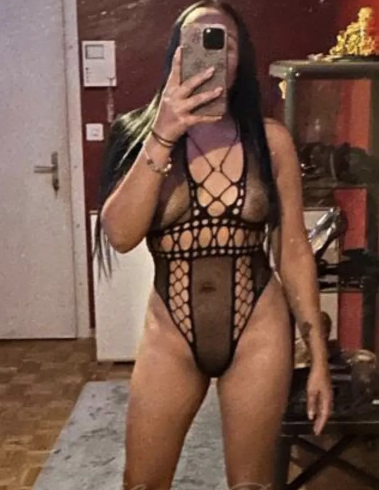 Noa - Belin Chemnitz v Chemnitz +49 176 99049039 // sex schůzky, sex rande, hobby děvky, děvky, prostitutky, shemale, transky