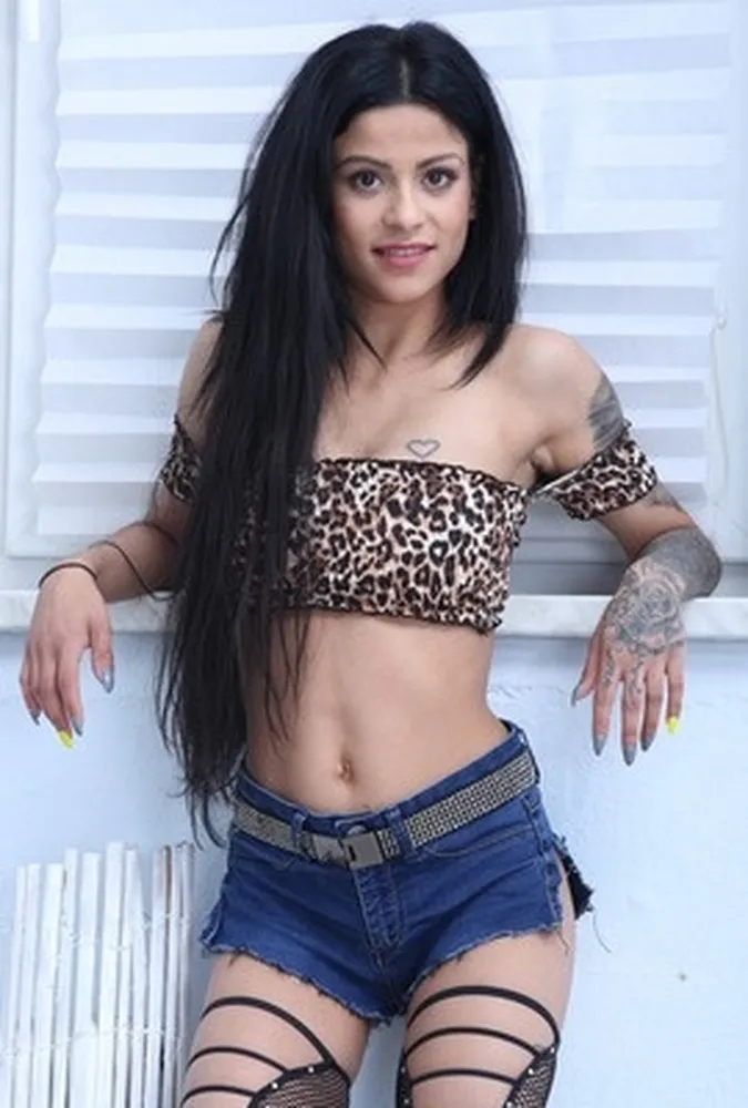 Milena - Kitties Suite v Bürstadt +49 1590 1110101 // sex schůzky, sex rande, hobby děvky, děvky, prostitutky, shemale, transky