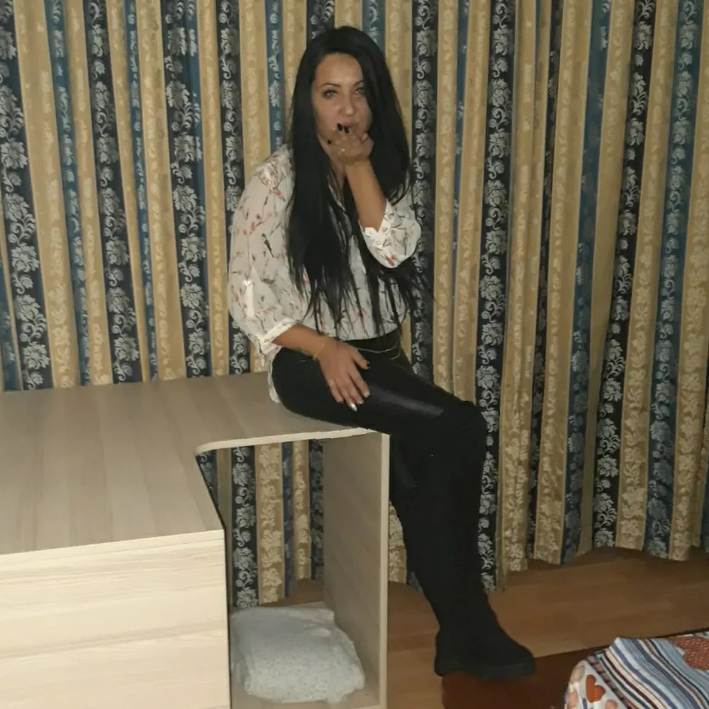 Nikki Ann - Kitties Suite v Bürstadt +49 1590 1110101 // sex schůzky, sex rande, hobby děvky, děvky, prostitutky, shemale, transky