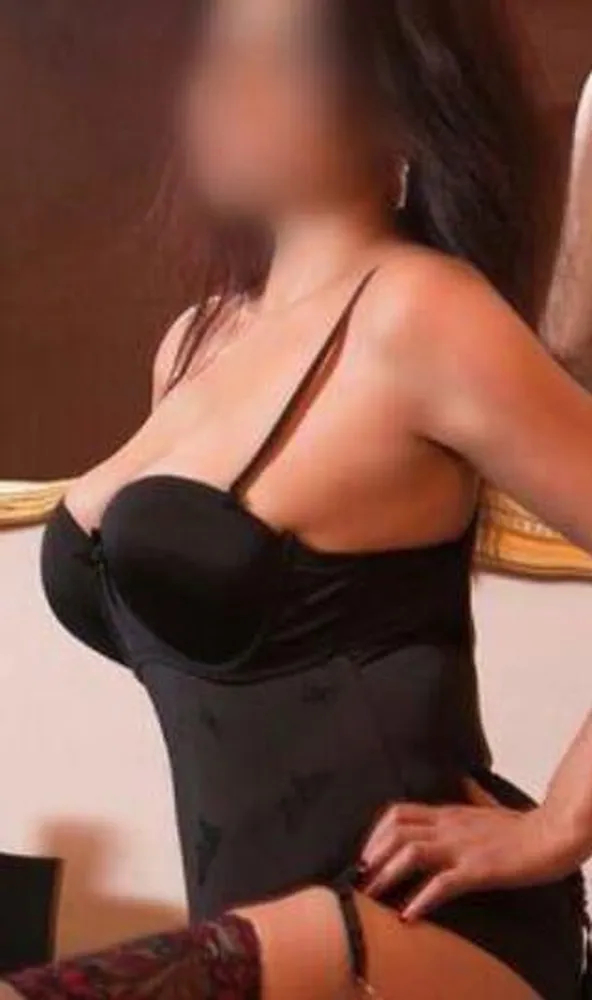Sandra - Kitties Suite v Bürstadt +49 1590 1110101 // sex schůzky, sex rande, hobby děvky, děvky, prostitutky, shemale, transky