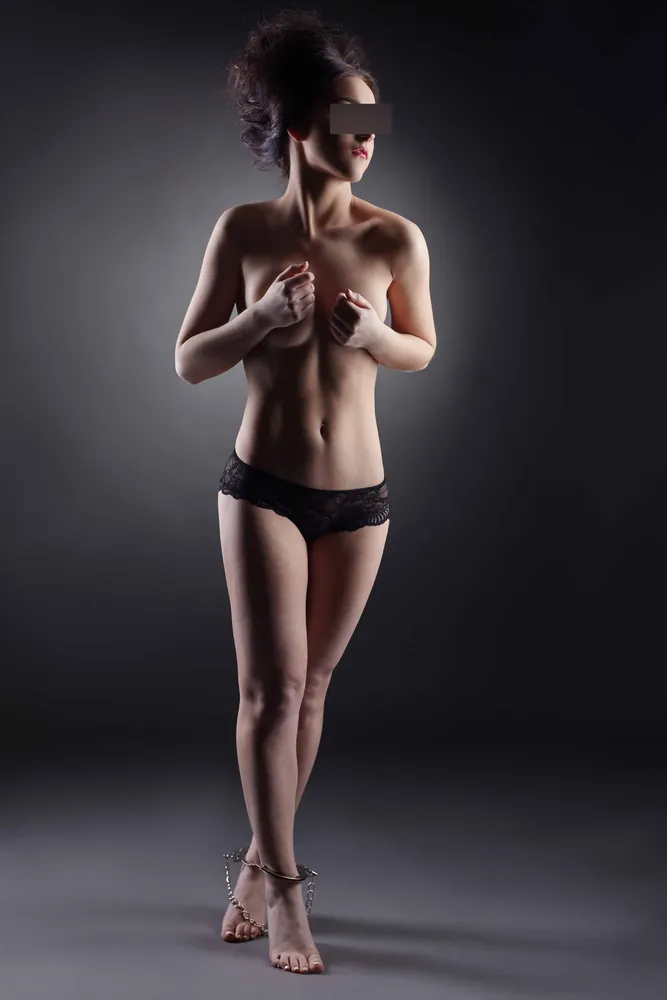 Mackenzie Sommer v Düsseldorf +49 1567263547 // sex schůzky, sex rande, hobby děvky, děvky, prostitutky, shemale, transky